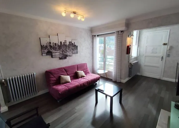 Le Balcon Des Pyrenees Лурд